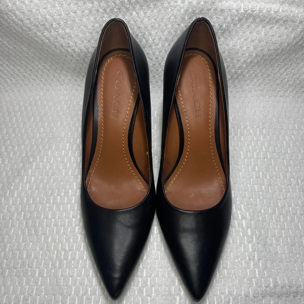 Coach Waverly leather pumps stilettos women’s 10B gently used